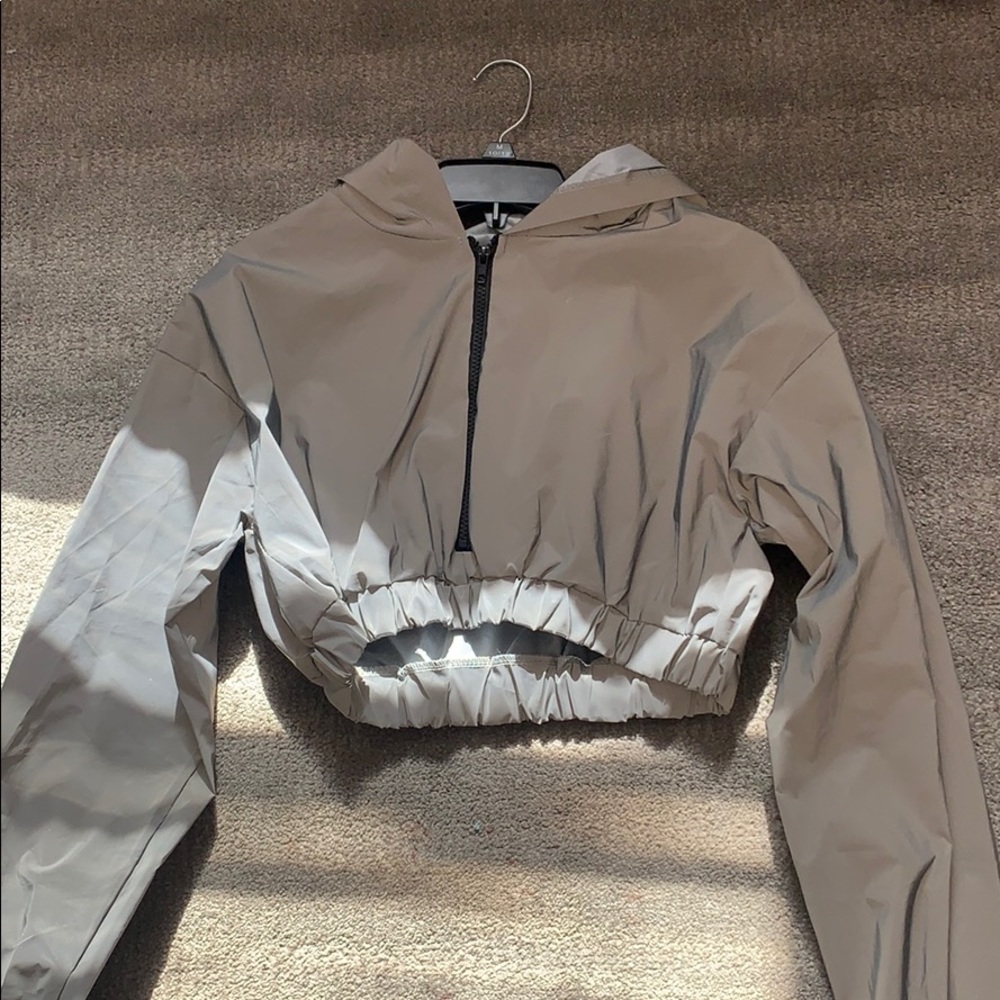 Reflective cropped windbreaker